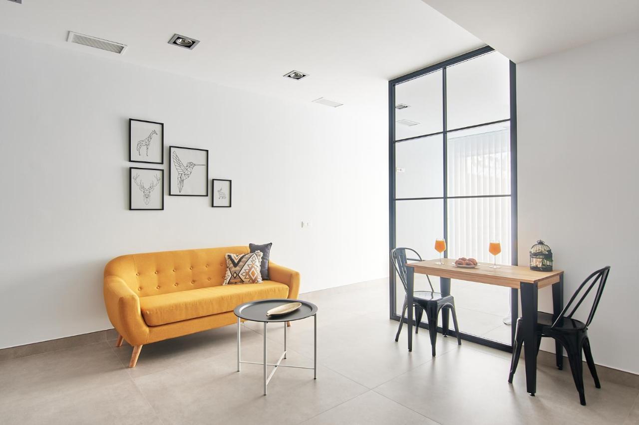 9 Nidos Centrica Suites - Nuevo Plasencia Exterior foto